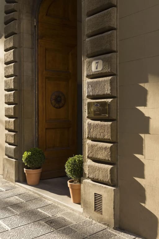 Casa G. Firenze - Via dei Rondinelli 7, Firenze