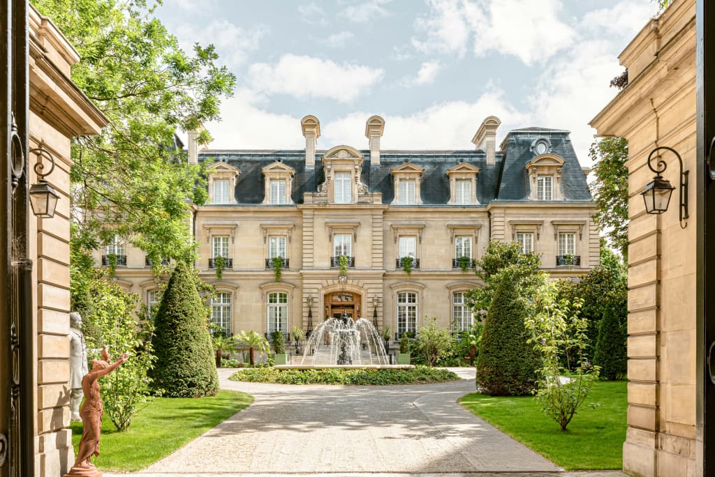 Saint James Paris - Relais & Chateaux - 5 Place du Chancelier Adenauer, Parigi