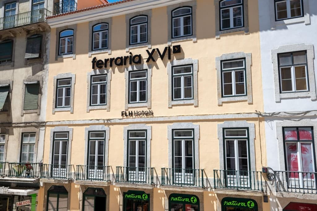 Ferraria XVI FLH Hotels - Rua dos Sapateiros 84, Lisbona