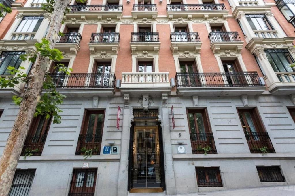 Petit Palace Lealtad Plaza - Calle de Antonio Maura, 5, Madrid