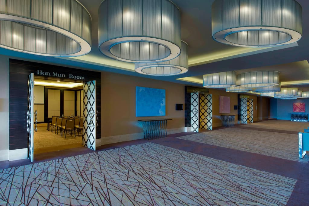 Sheraton Nha Trang Hotel & Spa - 26-28 Tran Phu Street, Nha Trang