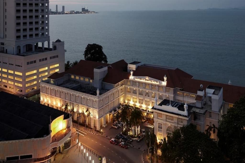 Eastern And Oriental Hotel - 10 Lebuh Farquhar, George Town