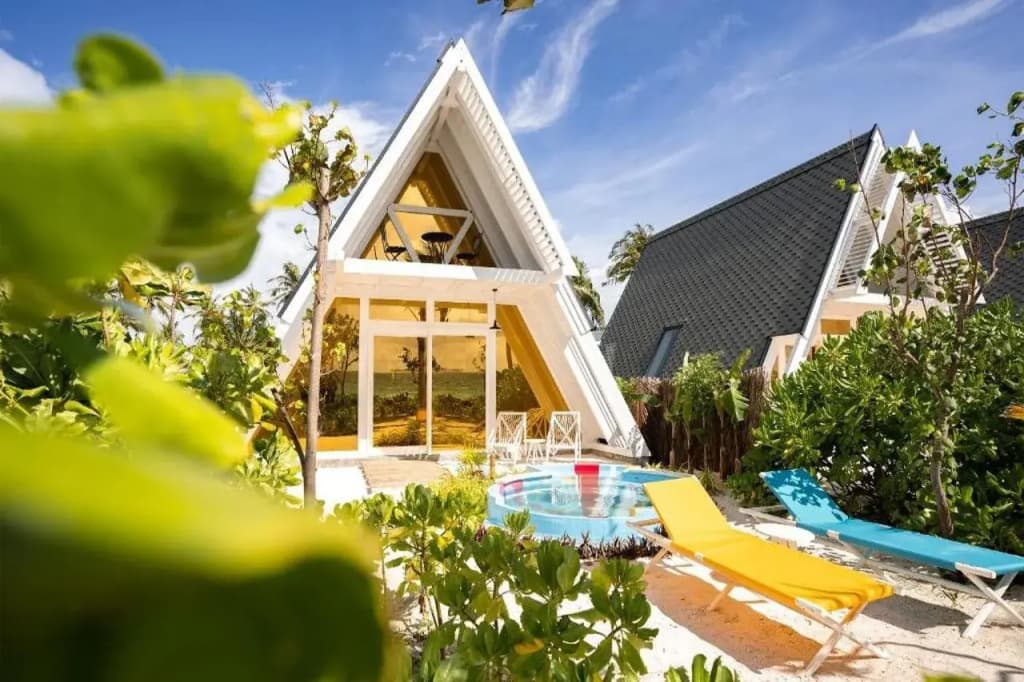 Oaga Art Resort - Maadhunifaru Lagoon, North Male Atoll