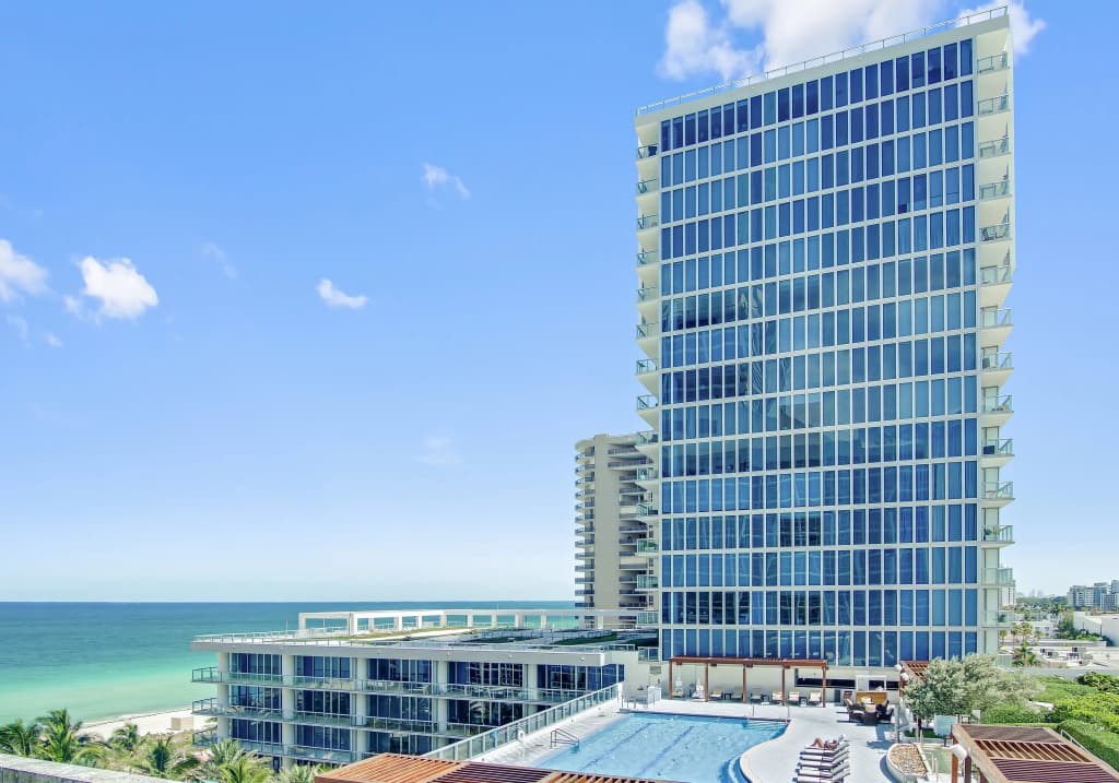 Carillon Miami Wellness Resort - 6801 Collins Ave, Miami Beach