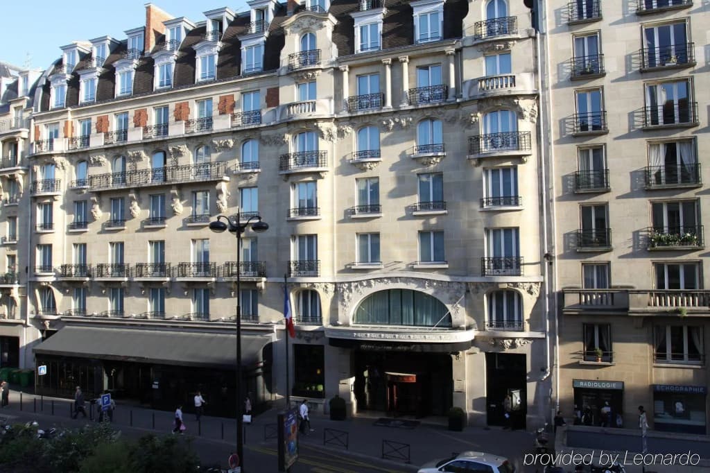 Hôtel Pont Royal - 7 Rue Montalembert, Parigi