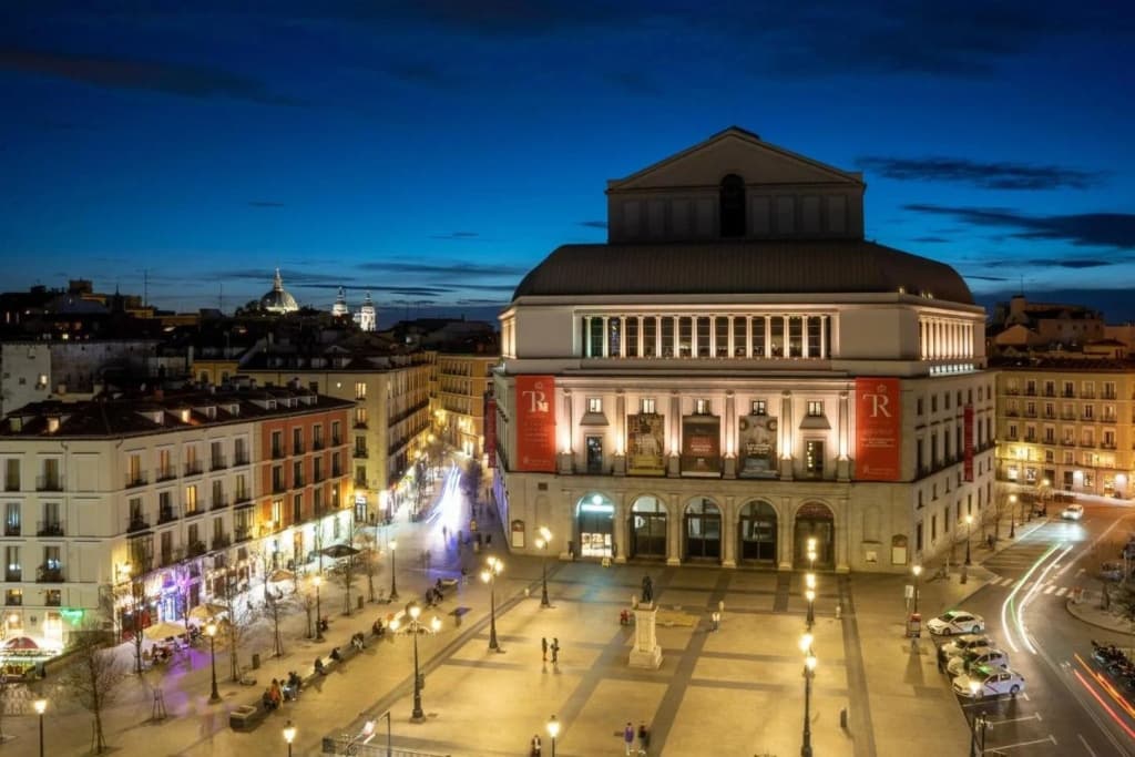 Ocean Drive Madrid - Plaza de Isabel II 7, Madrid
