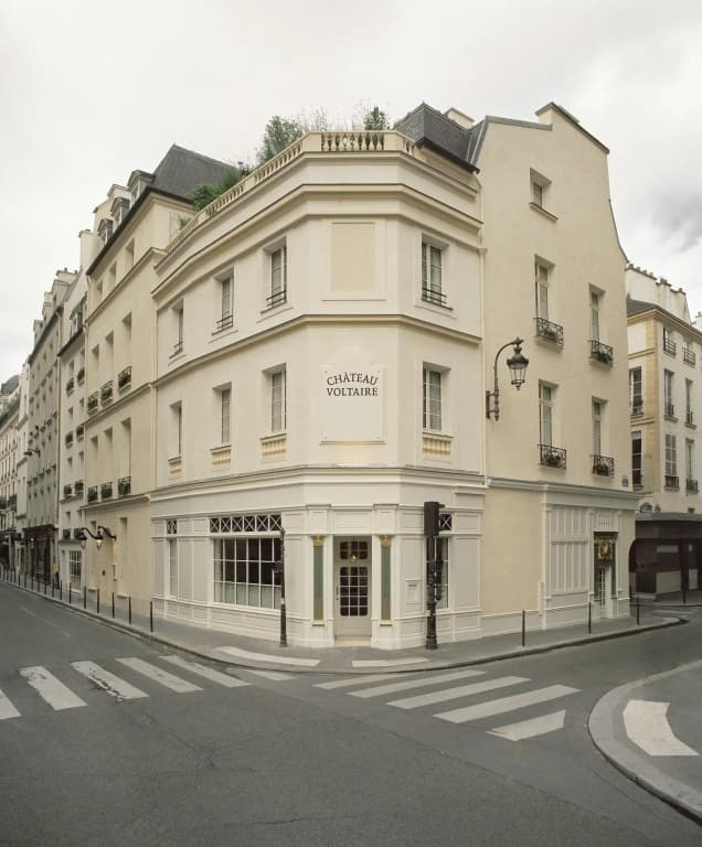 Hôtel Château Voltaire - 55 Rue Saint-Roch, Parigi