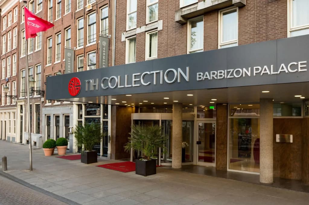 NH Collection Amsterdam Barbizon Palace - Prins Hendrikkade 59-72, Amsterdam