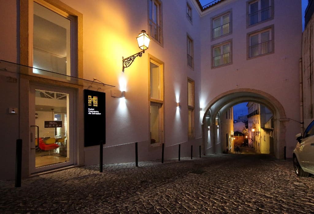 Hotel Convento do Salvador - Rua do Salvador, 2 B, Lisbona