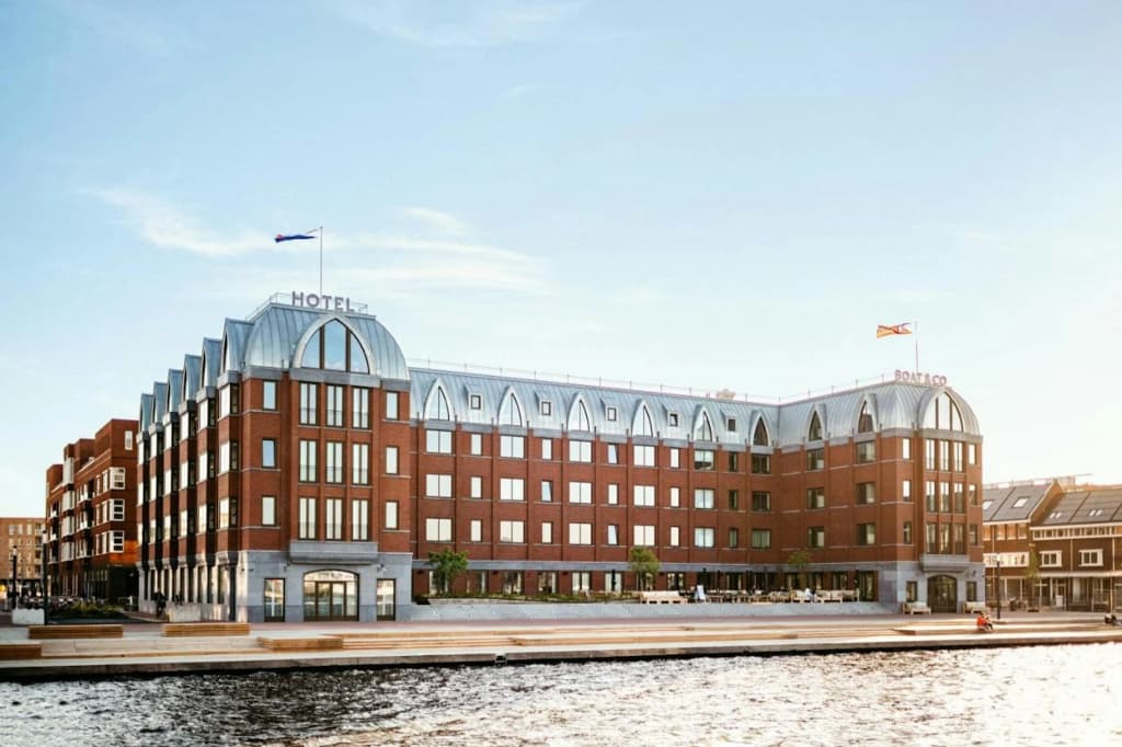 The July - Boat & Co - 500 Revaleiland, Amsterdam