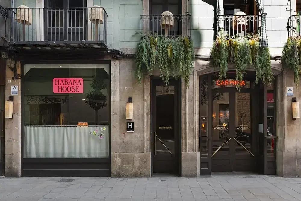 chic&basic Habana Hoose - Carrer de l'Argenteria 37, Barcellona