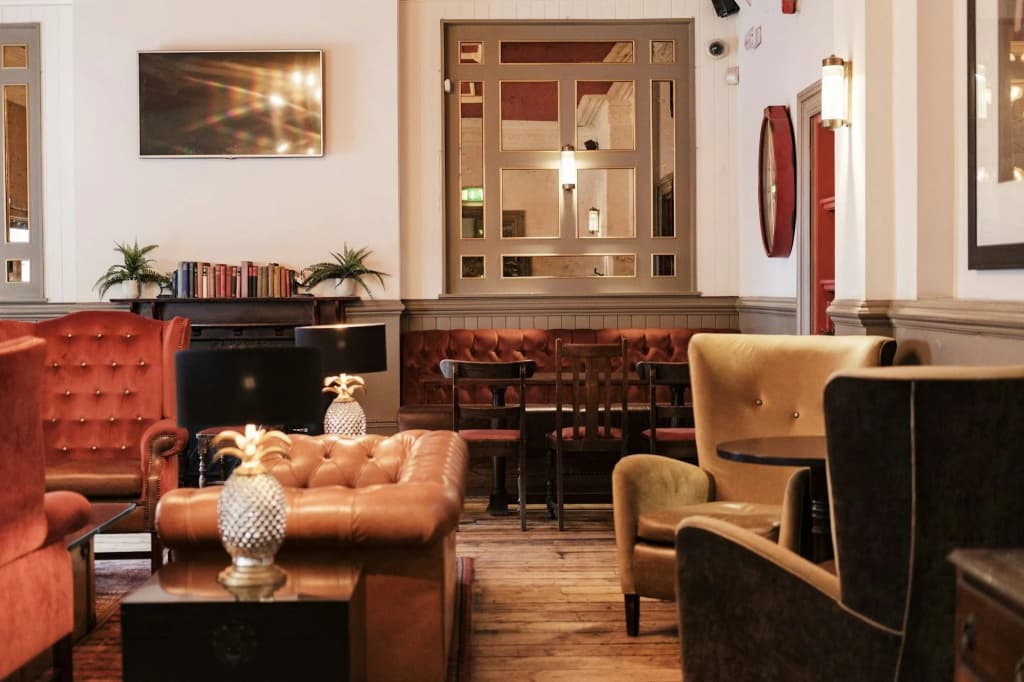 The Drayton Court Hotel - 2 The Avenue, Londra