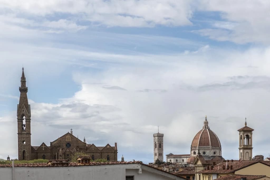 Le Rêve De Naim - 1 Piazza Piave, Firenze