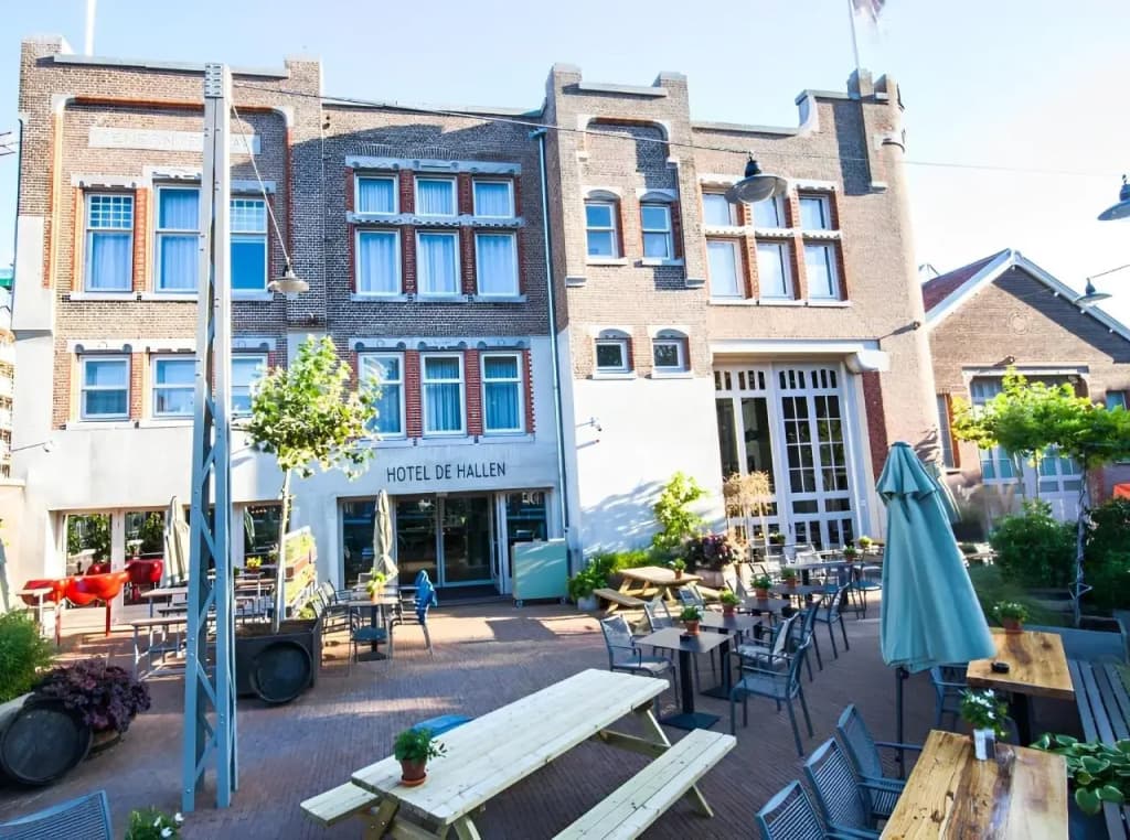 Hotel De Hallen - Bellamyplein 47, Amsterdam