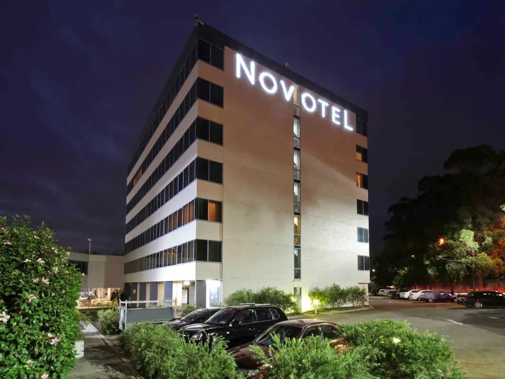 Novotel Sydney West HQ Hotel - 55 Sherbrooke Street, Sydney