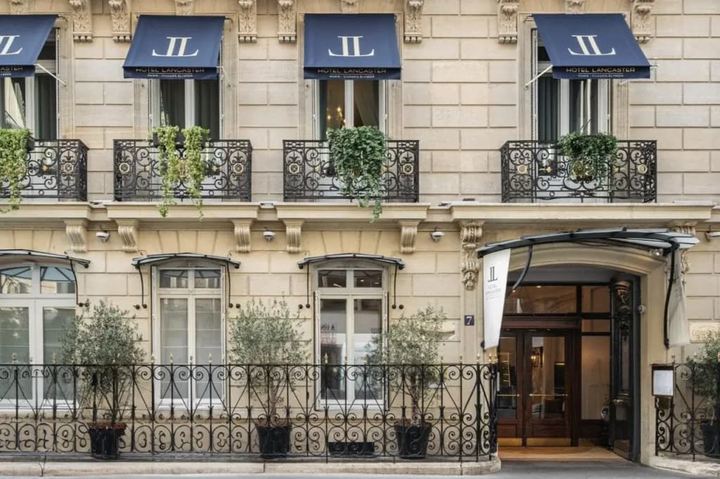 Hotel Lancaster - 7 Rue De Berri, Parigi