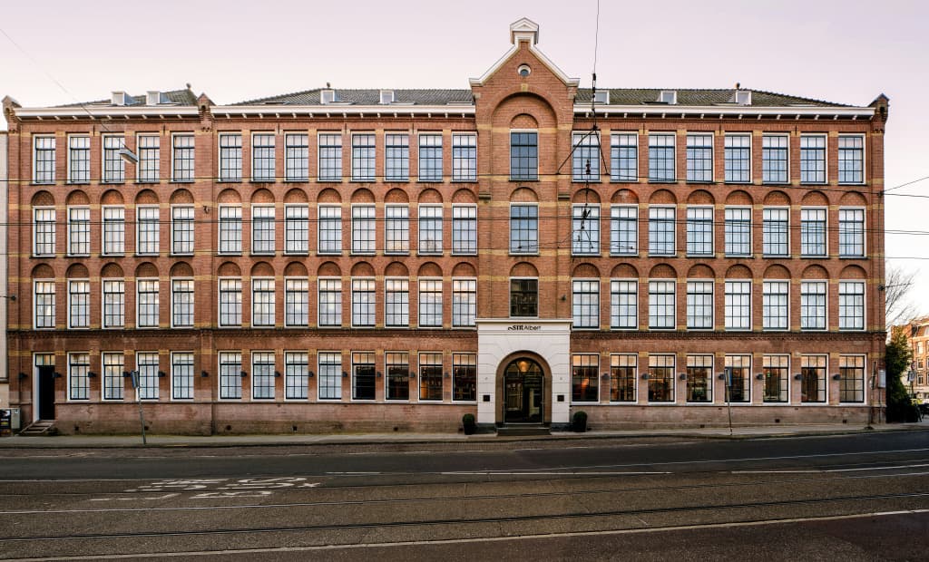Sir Albert Hotel, part of Sircle Collection - Albert Cuypstraat 2-6, Amsterdam