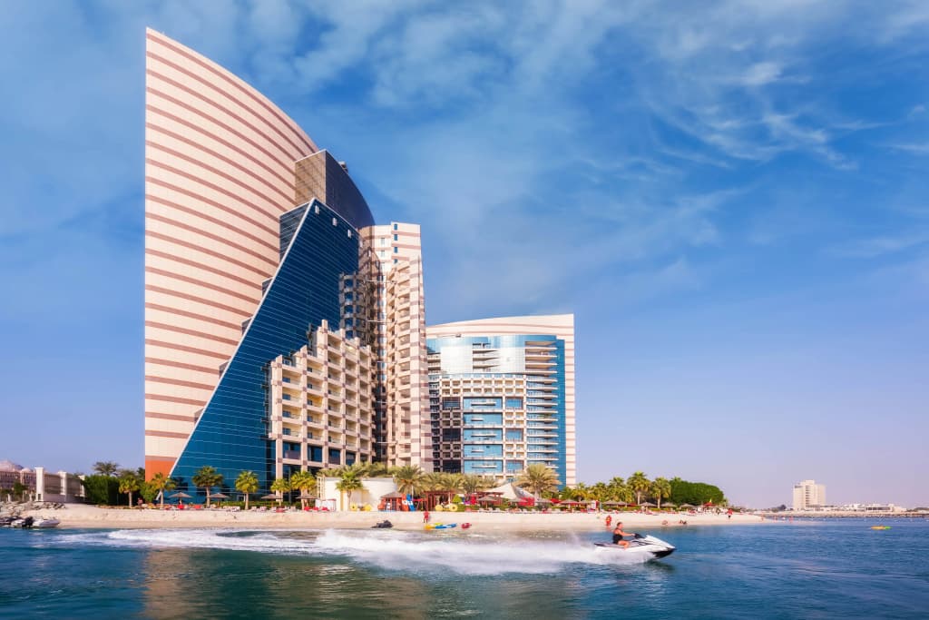 Khalidiya Palace Rayhaan by Rotana Hotel - Corniche Road West, Abu Dhabi