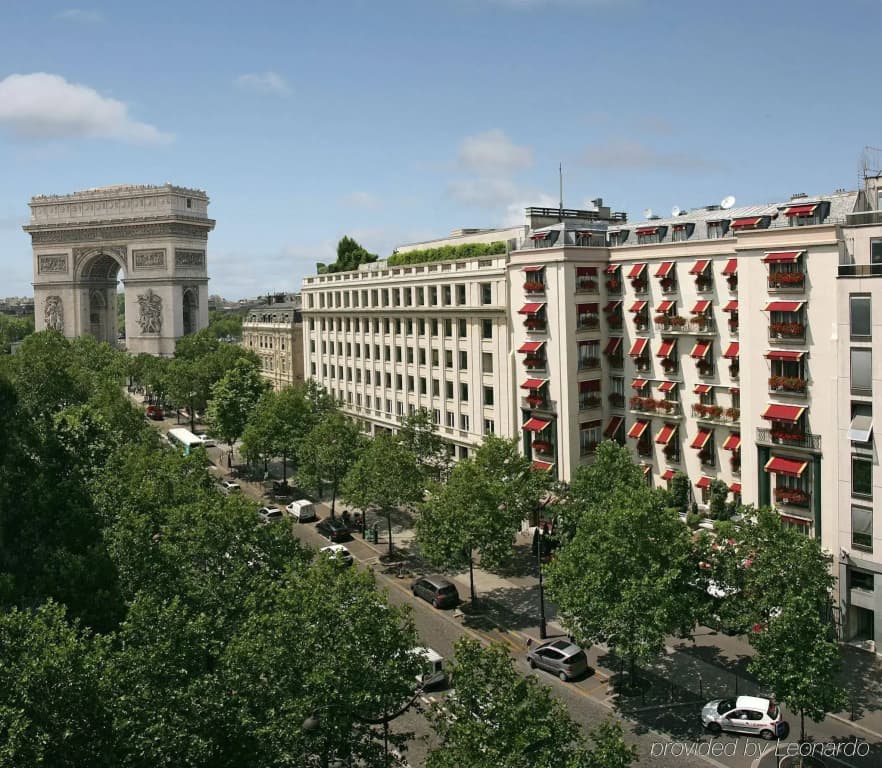 Napoleon Hotel - 40 Avenue De Friedland, Parigi