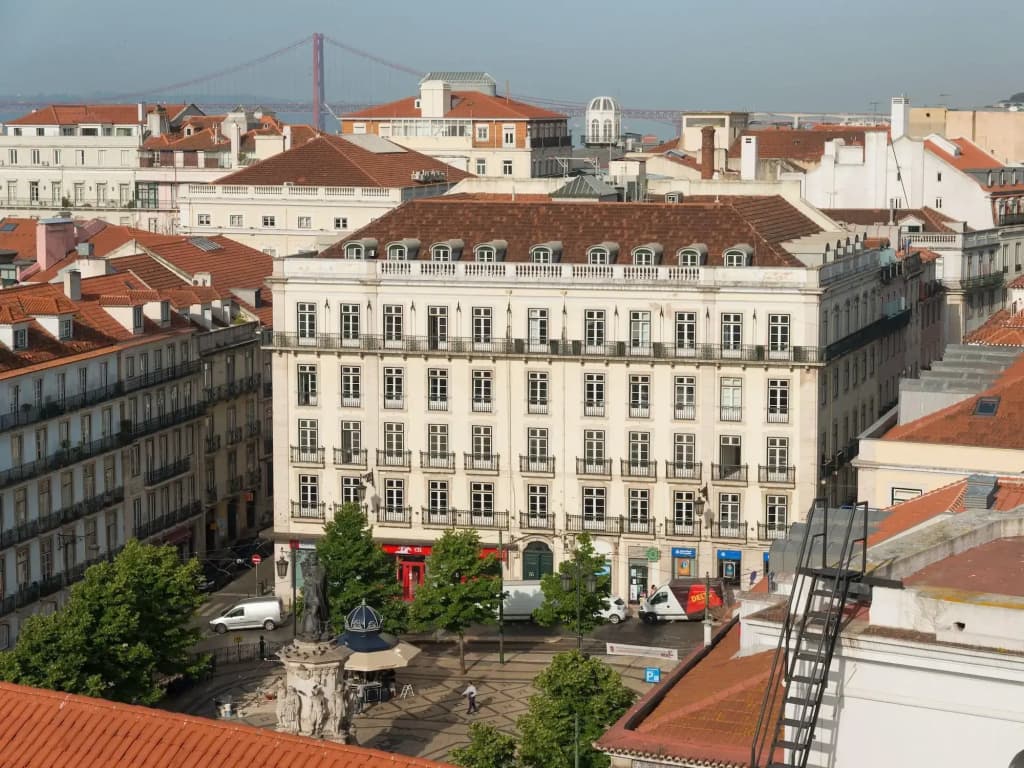 Le Consulat - Praca Luis de Camões, 22, Lisbona