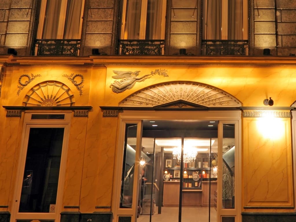 New Hotel Roblin - 6 Rue Chauveau Lagarde, Parigi