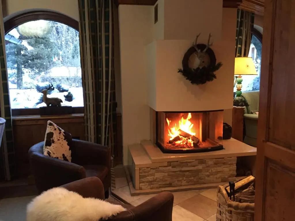 Hotel Relais Des Glaciers - Route Dondeynaz 9, 11020 Champoluc, Italy, Ayas