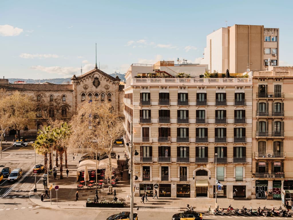 Hotel Casa Luz - Ronda Universitat, 1, El Raval, Barcellona