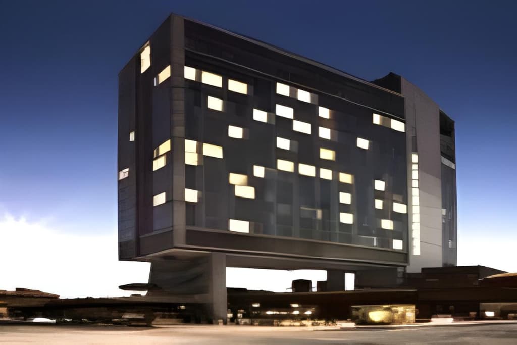 The Standard High Line - 848 Washington St, New York