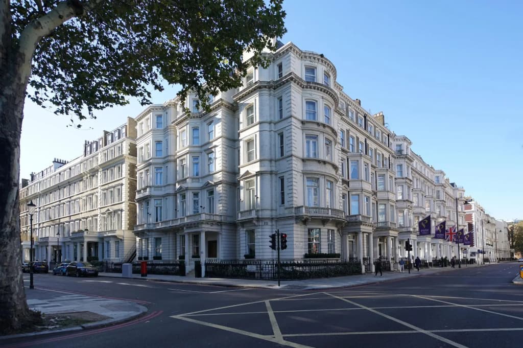 Ashburn Hotel - 111 Cromwell Road, Londra