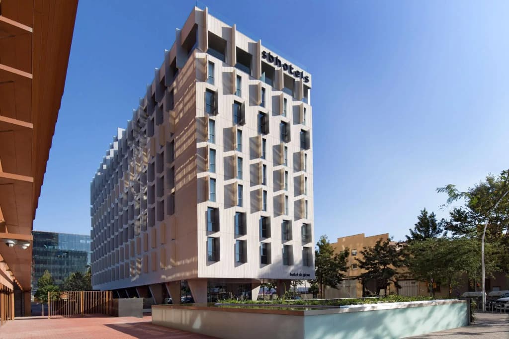 Hotel SB Glow 4 Sup - Carrer de Badajoz 148-154, Barcellona