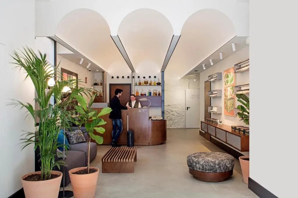 Hotel Praktik Èssens - Passeig de Gràcia, 24, Barcellona