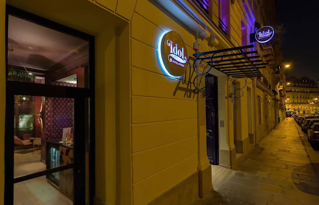 Idol Hotel - 16 Rue d'Edimbourg, Parigi