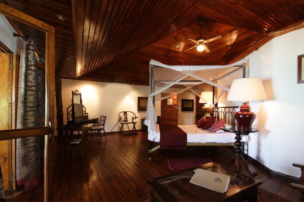 Chauve Souris Relais - Praslin, Praslin Island