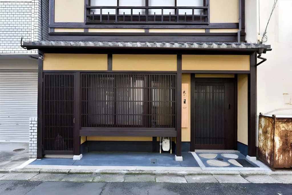 KURAYA Senbonsanjo - 21-15 Nishinokyo Nanseicho, Nakagyo-ku, Kyoto