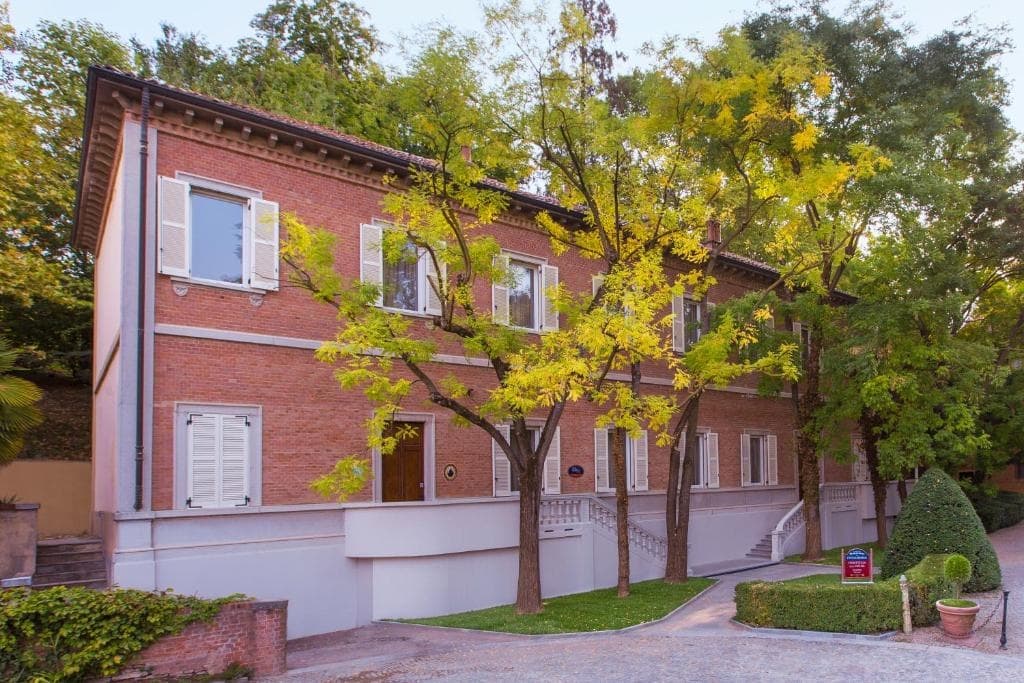 Villaggio Narrante - Foresteria Delle Vigne - Via Alba 15, Serralunga d'Alba