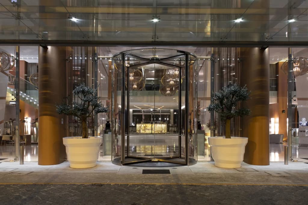 EPIC SANA Lisboa Hotel - Av. Engenheiro Duarte Pacheco 15, Lisbona