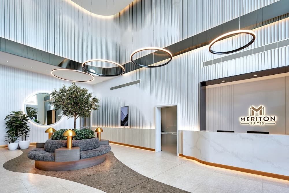 Meriton Suites Liverpool - 167 Northumberland St, Sydney