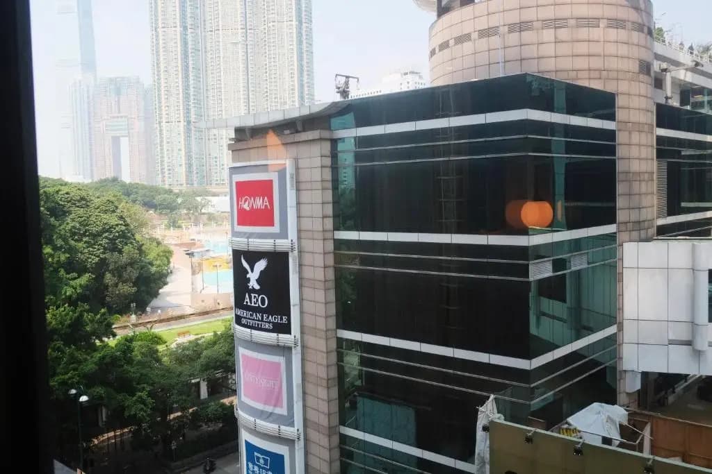 The Mira Hong Kong Hotel - Mira Place, 118-130 Nathan Road, Hong Kong