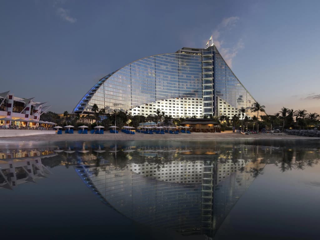 Jumeirah Beach Hotel Dubai - Jumeirah Beach Road, Dubai