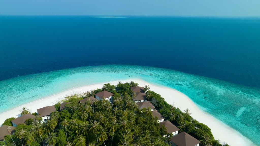Avani+ Fares Maldives Resort - Baa Atoll