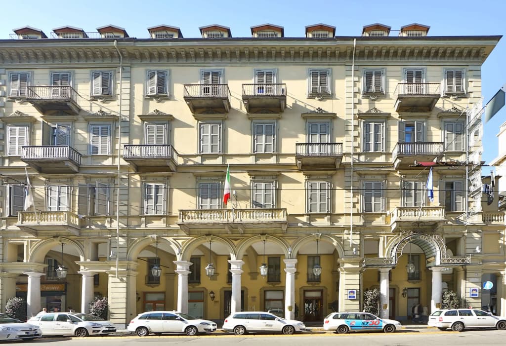 Best Western Plus Hotel Genova - Via Paolo Sacchi 14/B, Torino