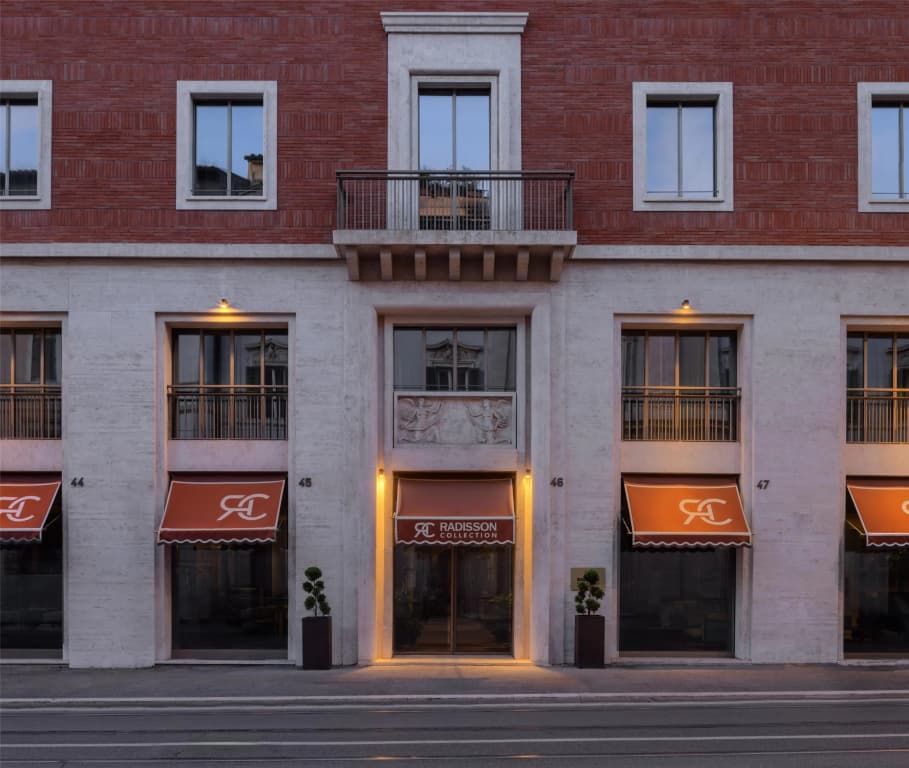 Radisson Collection Hotel, Roma Antica - Via Delle Botteghe Oscure 46, Roma