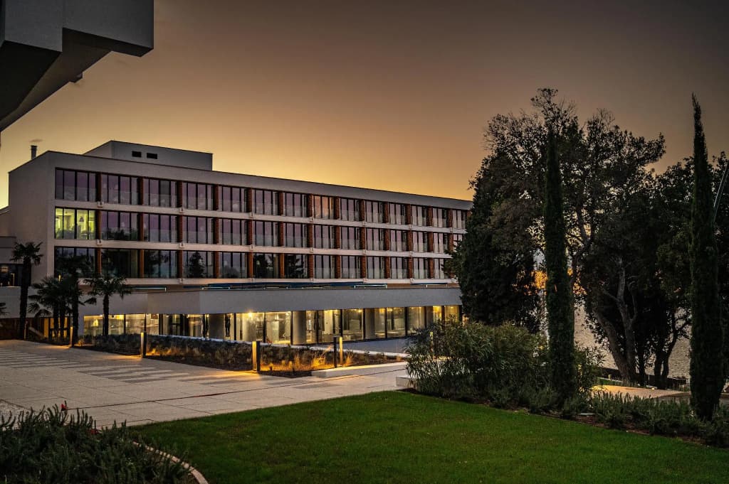 Grand Hotel Brioni Pula A Radisson Collection Hotel - Verudella 16, Pola