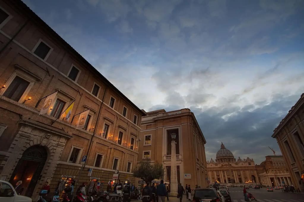 Palazzo Cardinal Cesi - Via Conciliazione 51, Roma