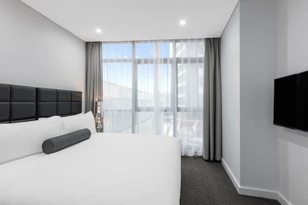 Meriton Suites Church Street, Parramatta - 330 Church Street, Sydney