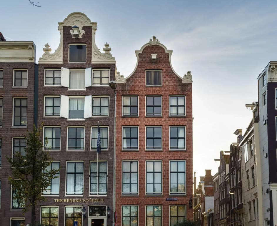 The Hendrick's Hotel - Prins Hendrikkade 139, Amsterdam