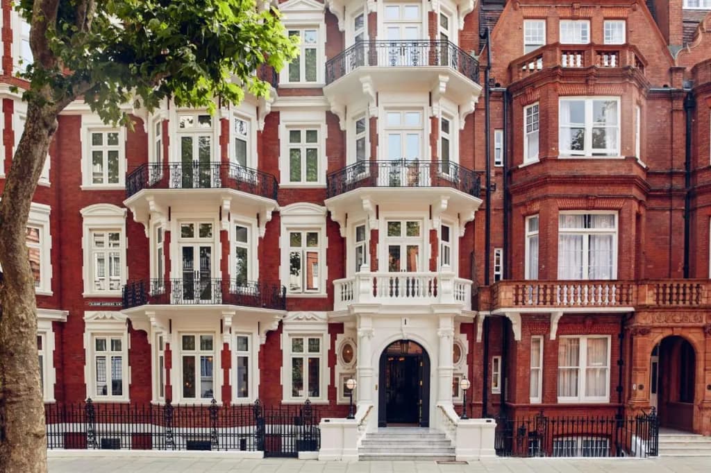 At Sloane - 1 Sloane Gardens, Londra
