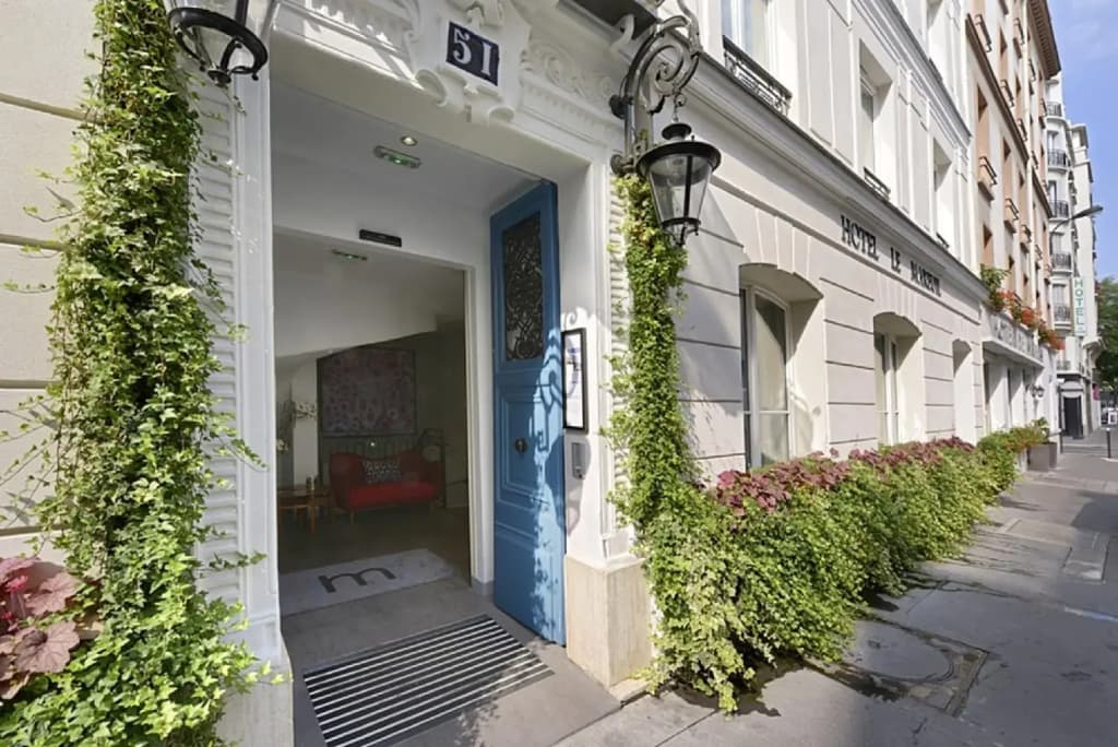 Hotel Le Mareuil - 51 Rue De Malte, Parigi