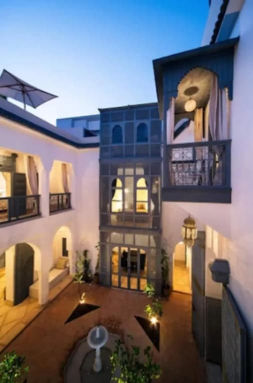 Riad Adore - 97 Derb Tizouagrine, Dar El Bacha, Marrakech