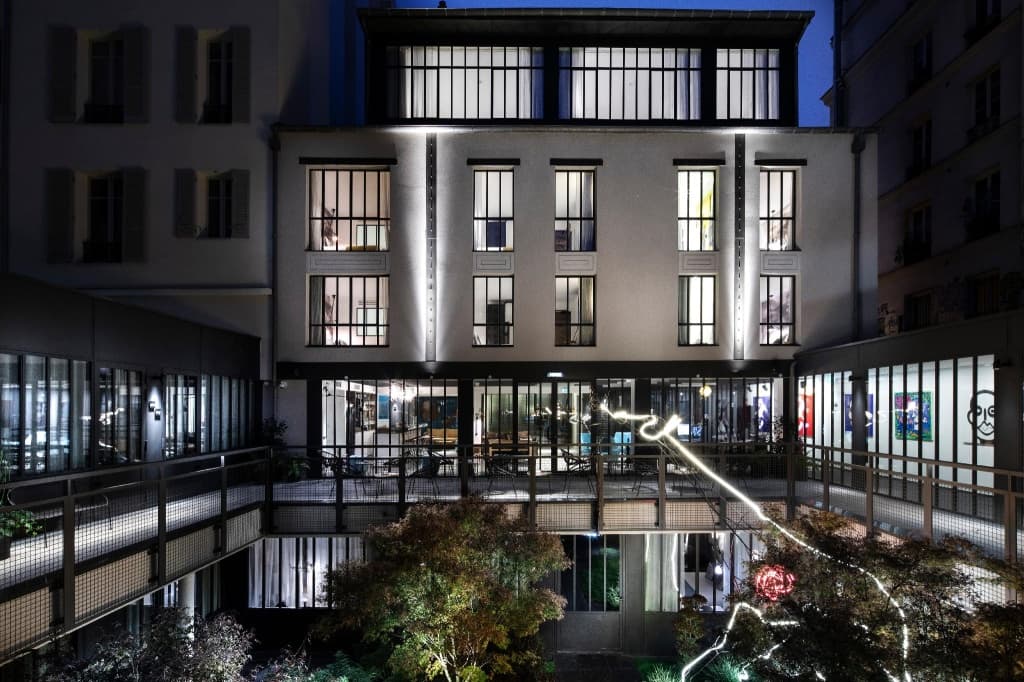Hotel Les Deux Girafes - 23 passage beslay, Parigi